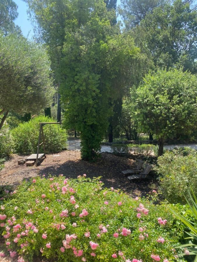 Les Bosquets Bed & Breakfast Lorgues Exterior foto